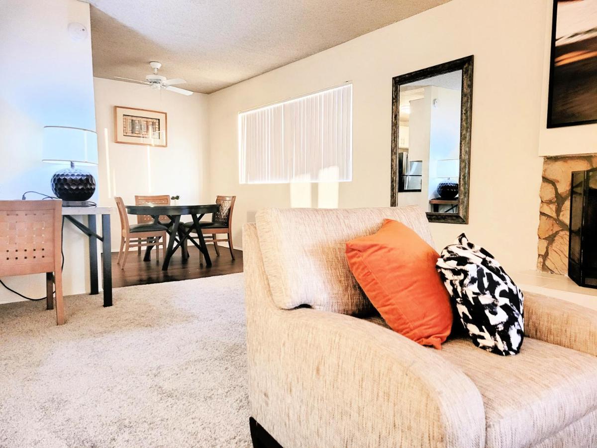 Dreamy !! Cozy Villas Anaheim Exterior photo